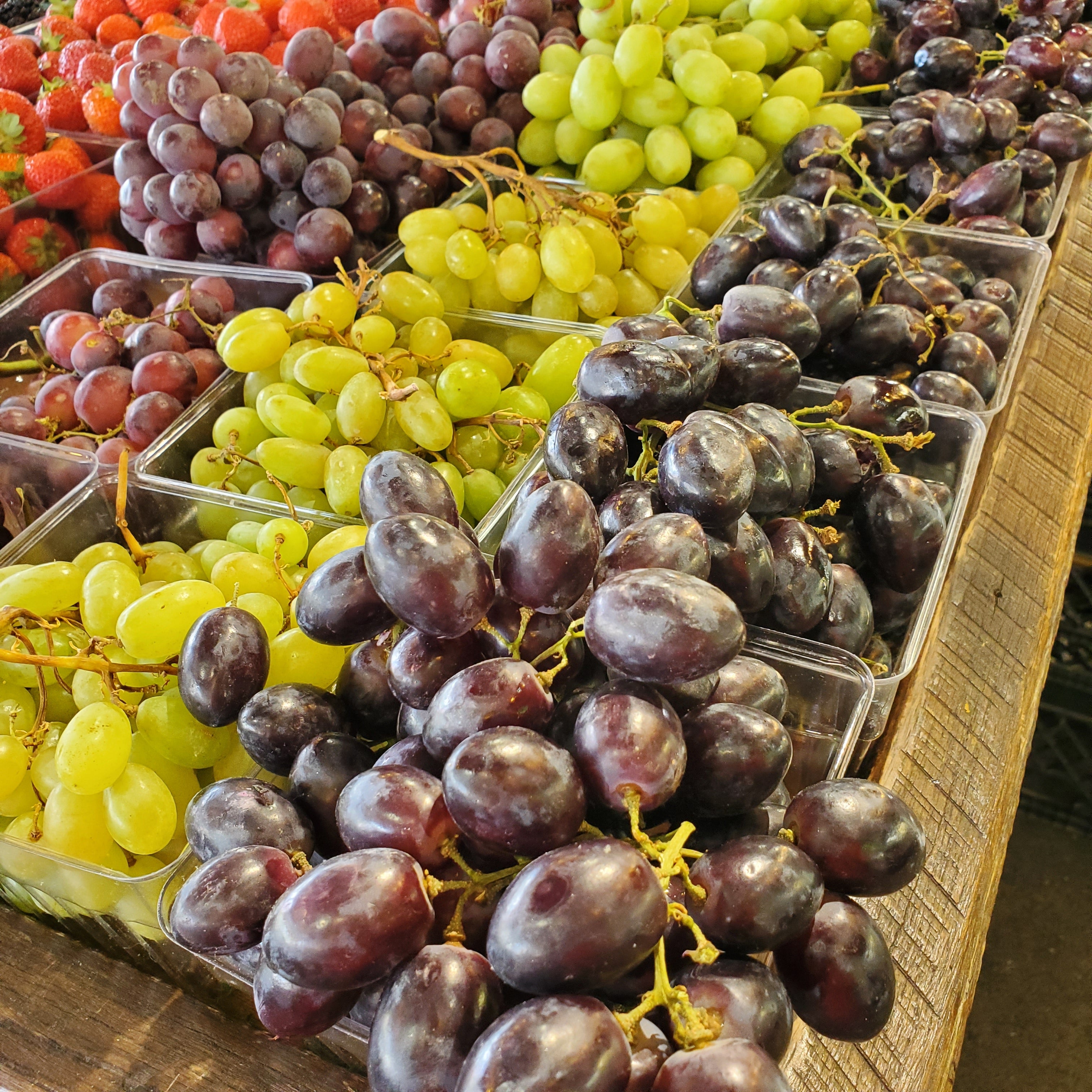 Grapes Black Seedless