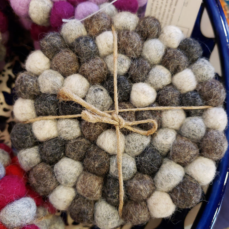 Woolen Coaster Set
